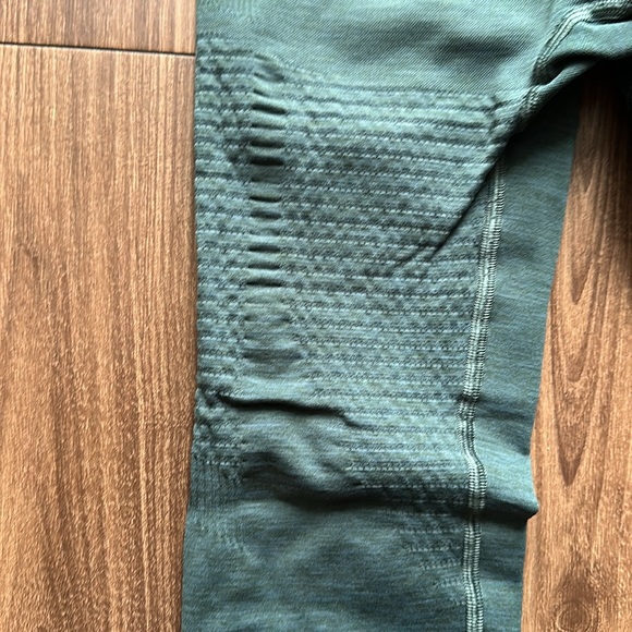 Alphalete leggings - Picture 3 of 3